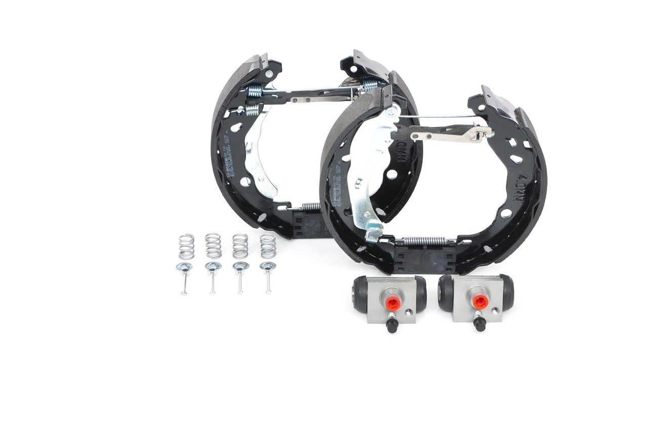 BOSCH 0 204 114 685 - Bremsbackensatz