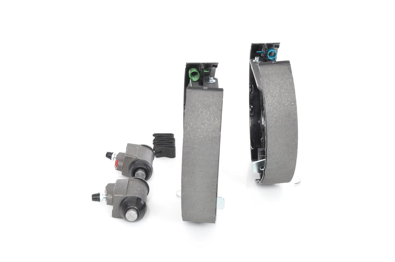 BOSCH 0 204 114 643 - Bremsbackensatz