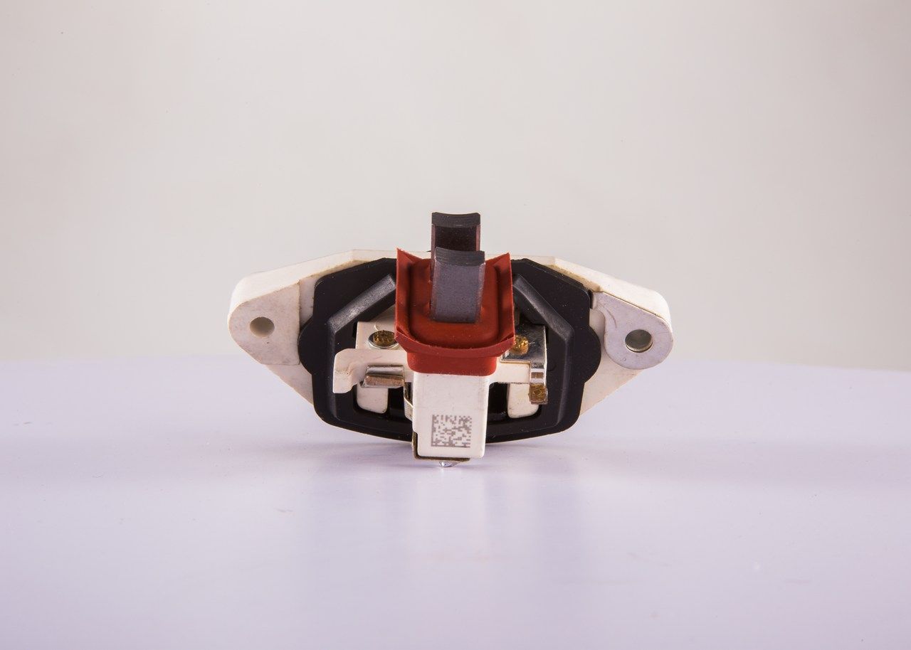 BOSCH 1 197 311 032 - Generatorregler