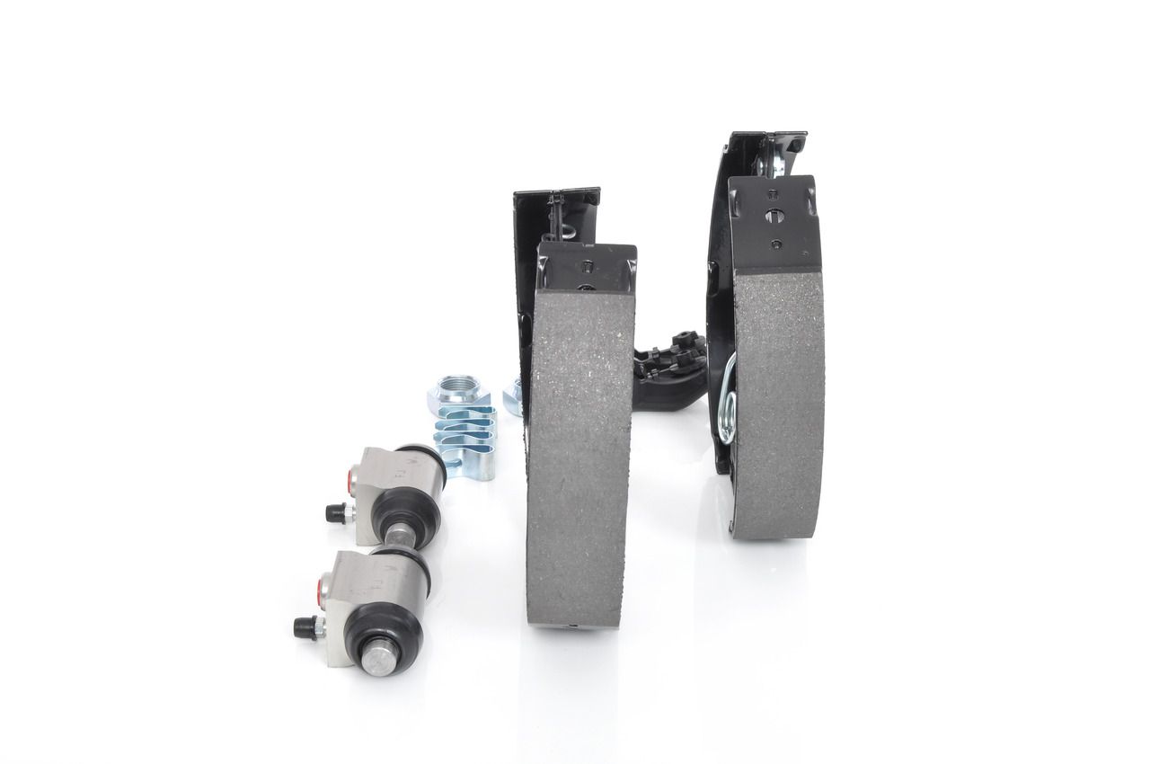 BOSCH 0 204 114 613 - Bremsbackensatz