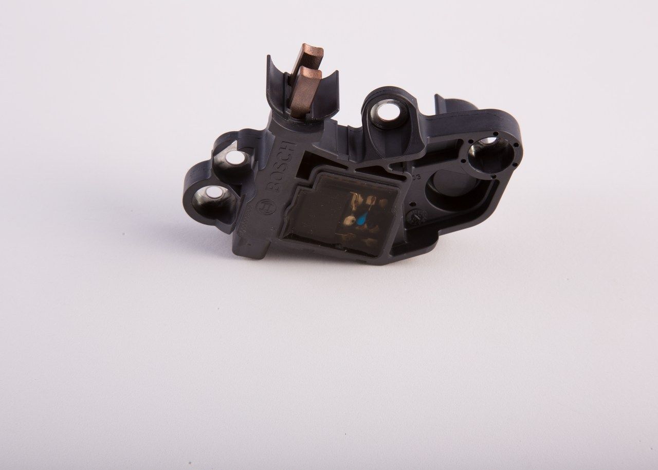 BOSCH 0 272 220 733 - Generatorregler