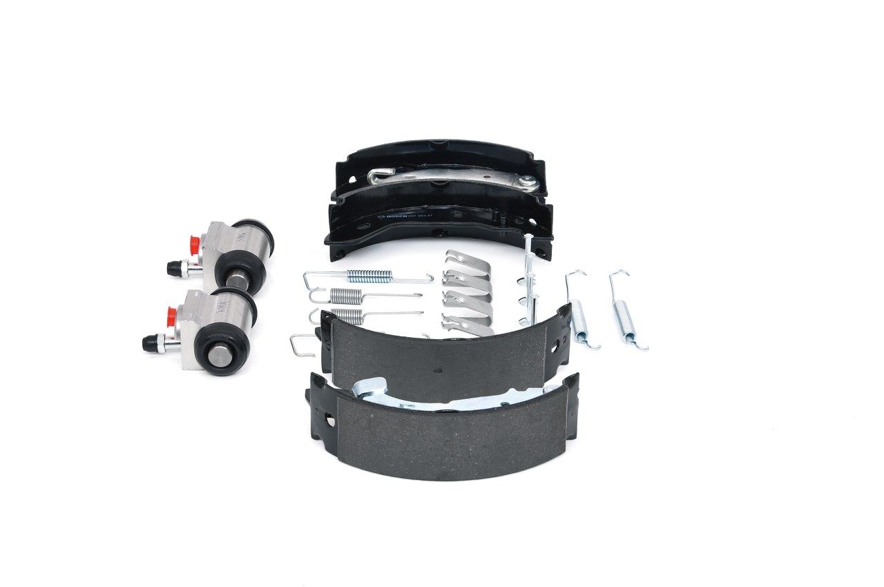 BOSCH 0 204 113 742 - Bremsbackensatz