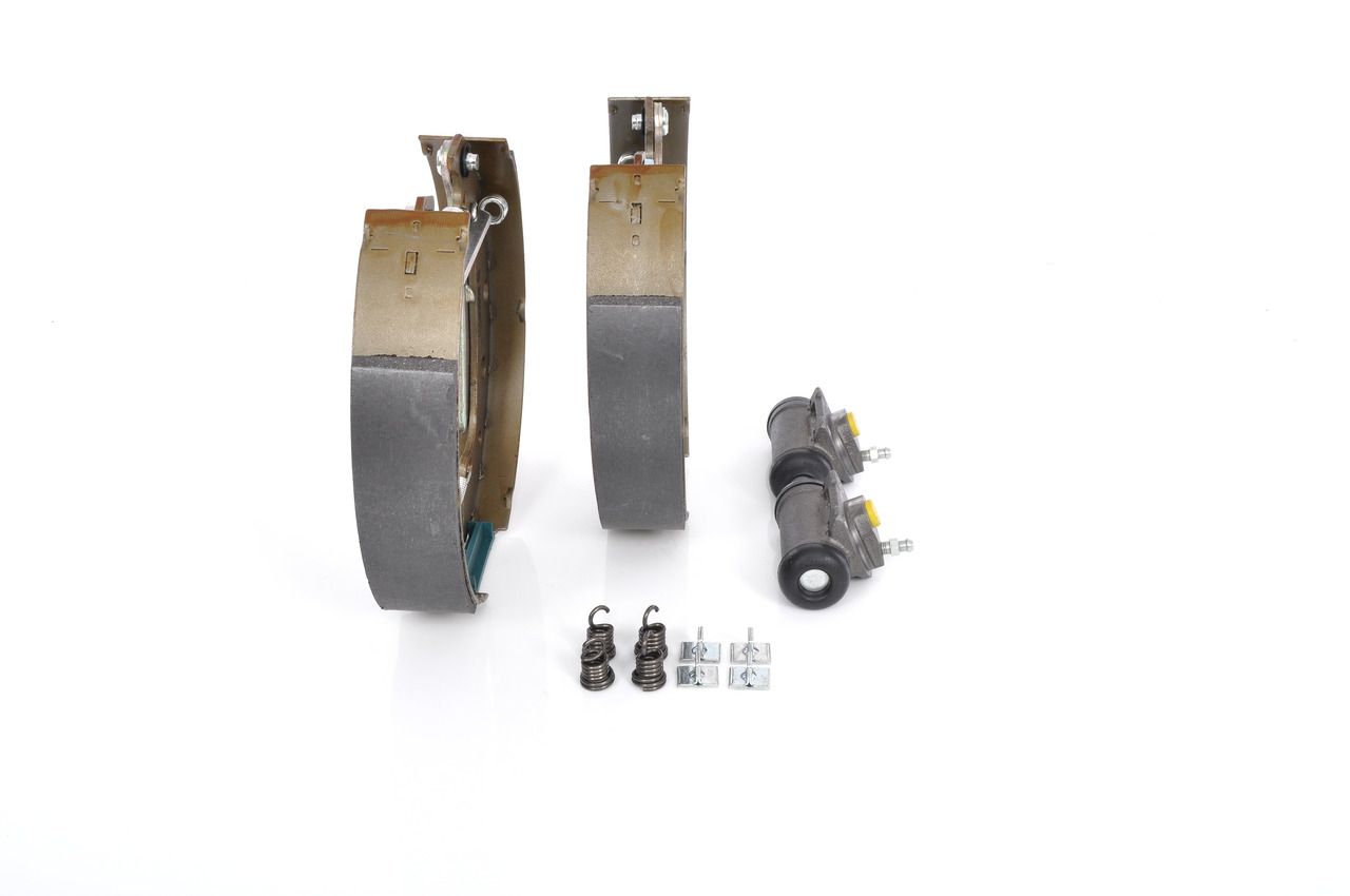 BOSCH 0 204 114 001 - Bremsbackensatz